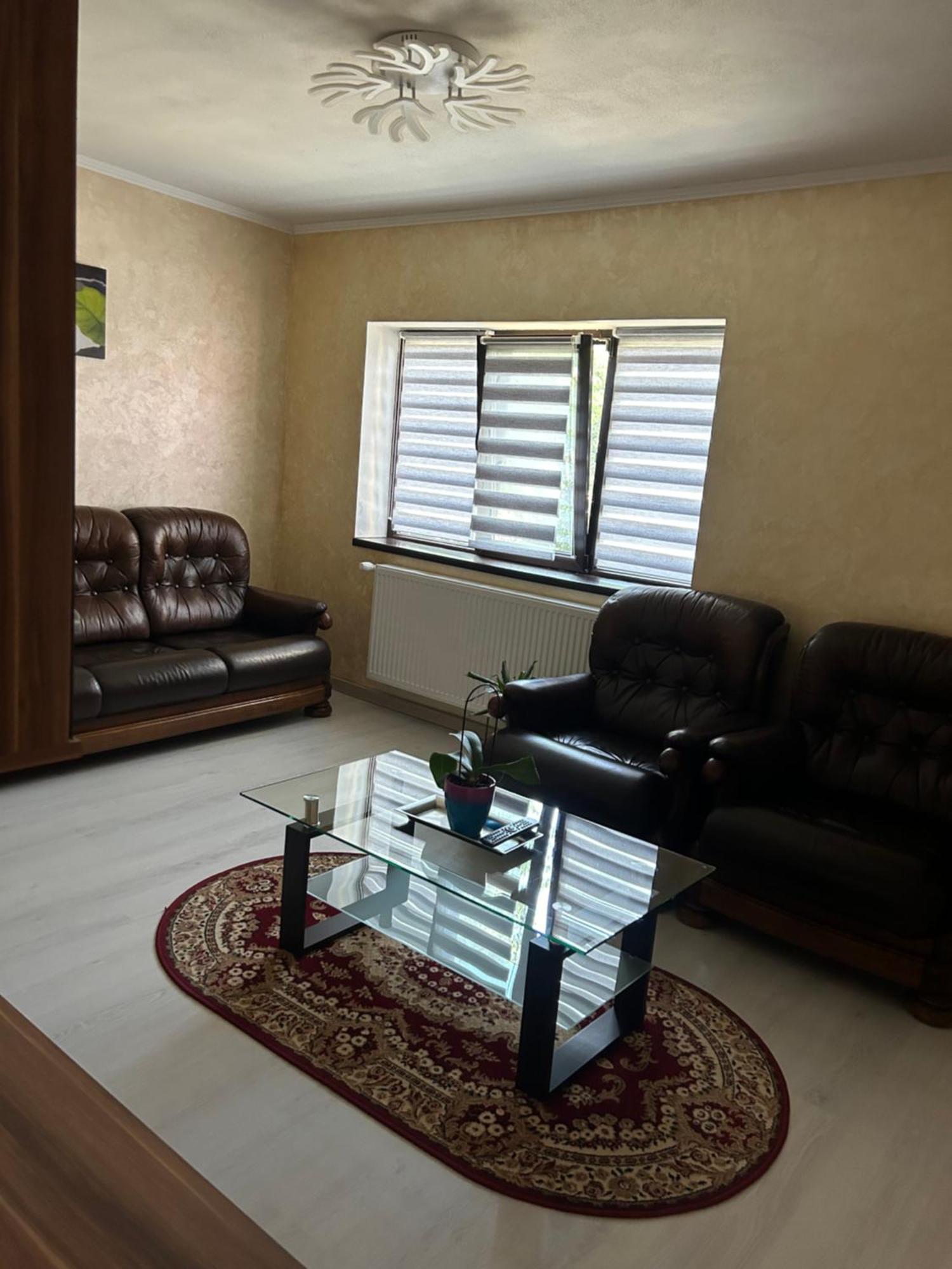 Guest House Targu Jiu Exterior photo